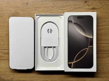 Apple iPhone 16 Pro Max, iPhone 16 Pro, iPhone 16 Plus, iPhone 16, iPhone 15 pro maxphoto1