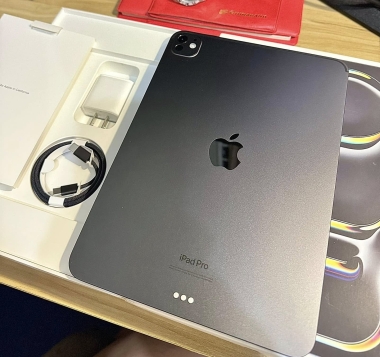 Apple iPad Pro 2024 13-inch, Apple iPad Pro 11-inch, Apple iPad Air 13-inch, Apple iPad Pro 11-inchphoto1