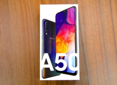 Samsung Galaxy A50 128 GB freigeschaltetphoto1
