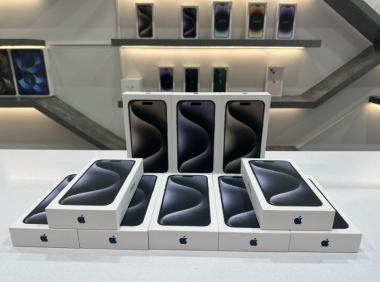 Apple iPhone 15 Pro Max, 512 Gophoto1