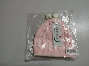 Lote 70 gorros y gorras (Nuevo)photo1