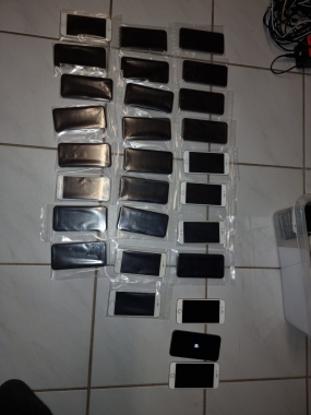 Apple iphone 6, 16 %u2013 32- 64gb 25 3 Geräte enthält der posten B-WARE MIT 25 NEUEN SCHNELLADEKABEphoto1