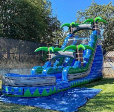 Gold slight waterslide available for salephoto1