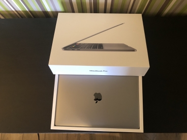 USED GRADE A APPLE MACBOOK LAPTOPphoto1