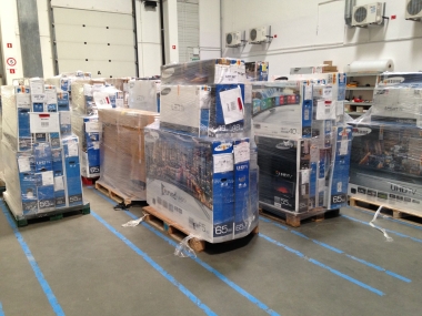 (Avides)  TV s - consumer returns mix brands- Sony, LG, Panasonic, Phillips, Sharp, Samsung & othersphoto1