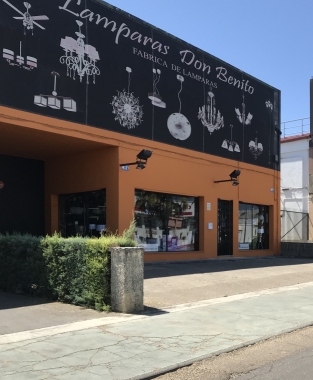 LOT D ÉCLAIRAGE COMPLET DE LA BOUTIQUEphoto1