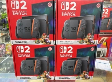 WWW.PHOTVPC.COM  Nintendo, Nintendo Switch 2, Sony PS5, iPhone 17 Pro Max, iPhone 17 Pro, iPhone 17 photo1