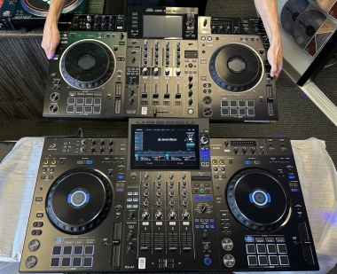 AlphaTheta XDJ-AZ, OMNIS-DUO, Pioneer OPUS-QUAD, Pioneer XDJ-RX3, Pioneer XDJ-XZ, Pioneer DDJ-FLX10.photo1
