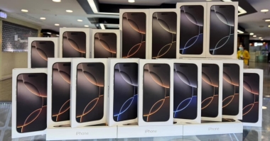 Wholesale Apple iPhone 16 Pro Max, iPhone 16 Pro, iPhone 16, iPhone 16 Plus, 15 Pro, 15 Pro Maxphoto1