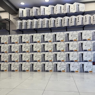WWW.WHOLESALETECHZ.COM Neu, Sony PS5, Sony PS5 Pro, Sony PS5 Slim, Nintendo Switch 2, Xbox Series X,photo1