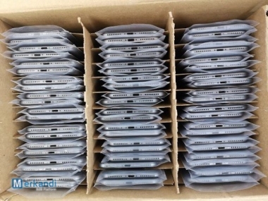 WHOLESALE EXCELLENT GRADE A  USED UNLOCKED IPHONE 8 64GBphoto1