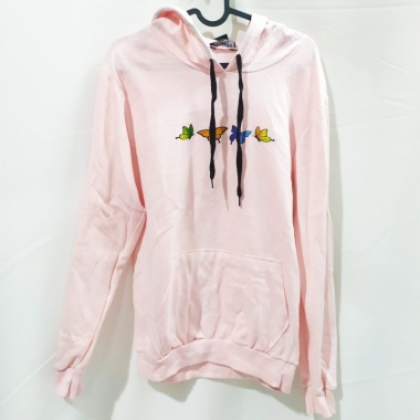 SWEATSHIRTS FOR MEN AND WOMENphoto1