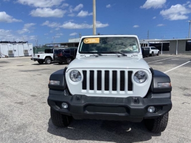 Selling My 2020 Jeep Wrangler Unlimited Sport S 4WDphoto1